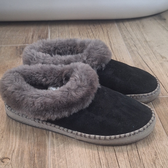 Ugg Wrin Cozy Black & Gray Women's Slippers Sz. 8 - Picture 2 of 8